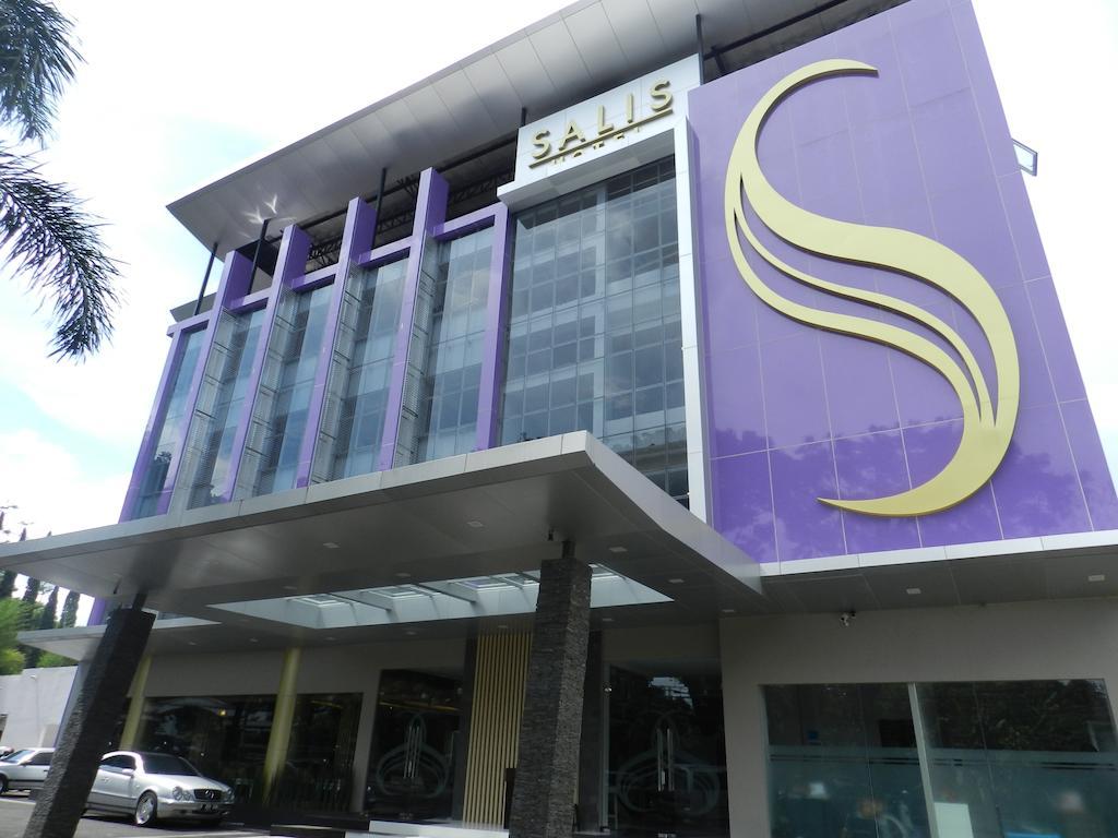 Salis 2*